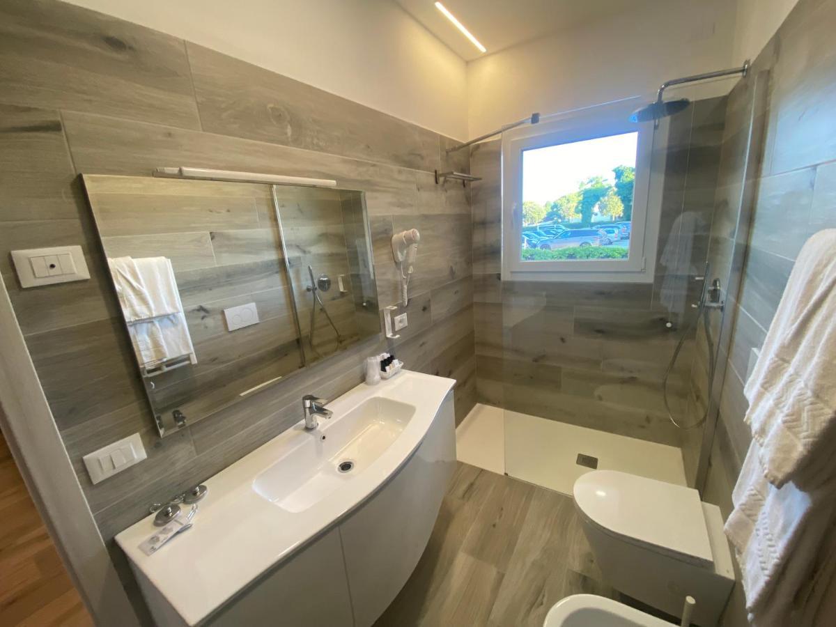 Marina Suites & Apartments 4 Stelle S Caorle Extérieur photo
