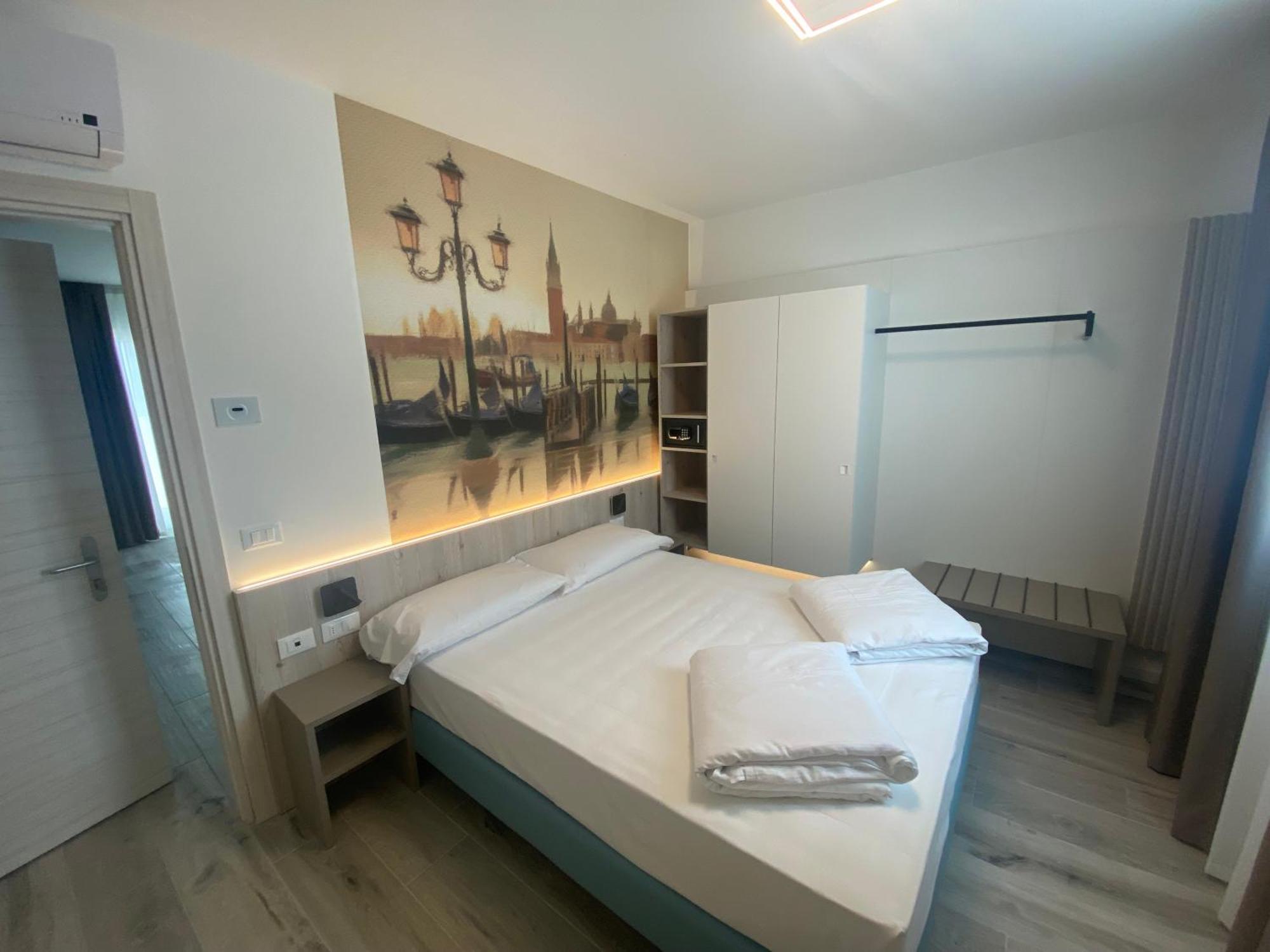 Marina Suites & Apartments 4 Stelle S Caorle Extérieur photo