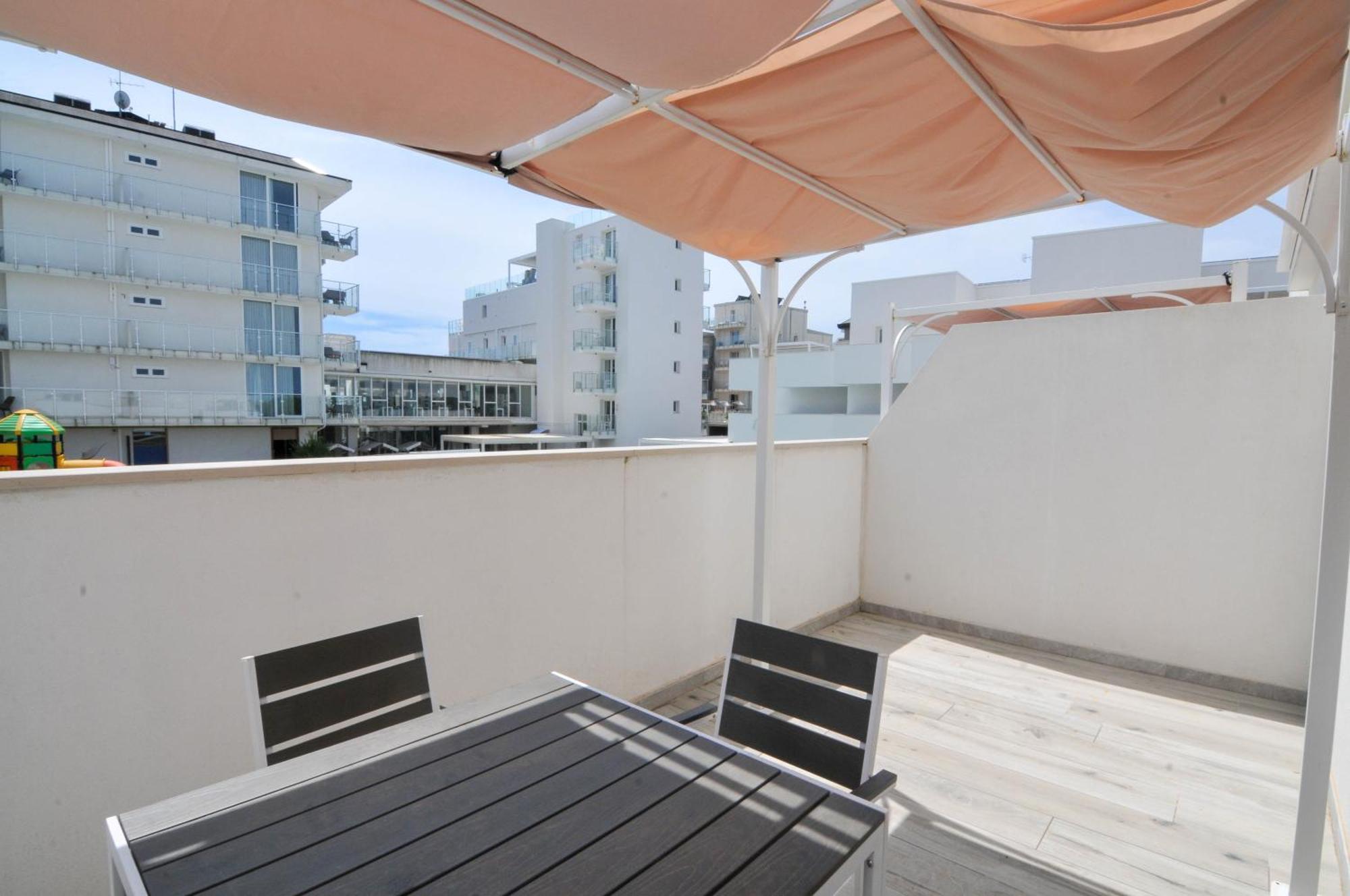 Marina Suites & Apartments 4 Stelle S Caorle Extérieur photo
