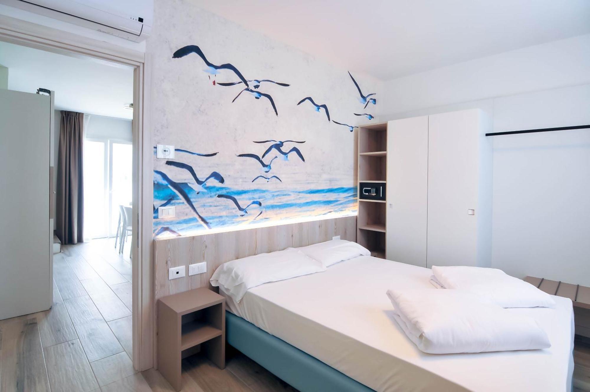Marina Suites & Apartments 4 Stelle S Caorle Extérieur photo